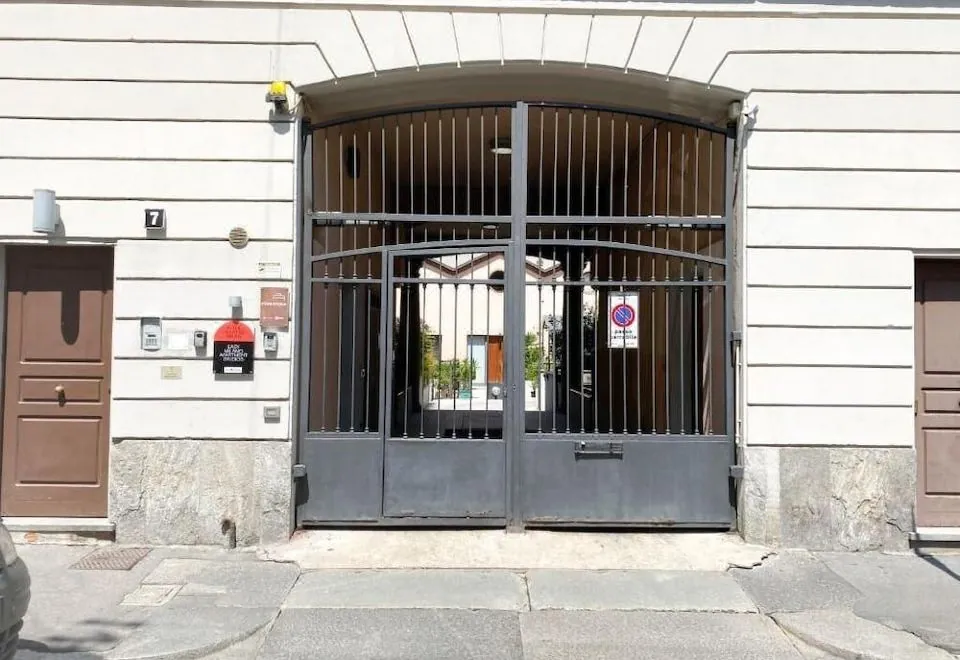 Easy Hotel - Apartments Navigli