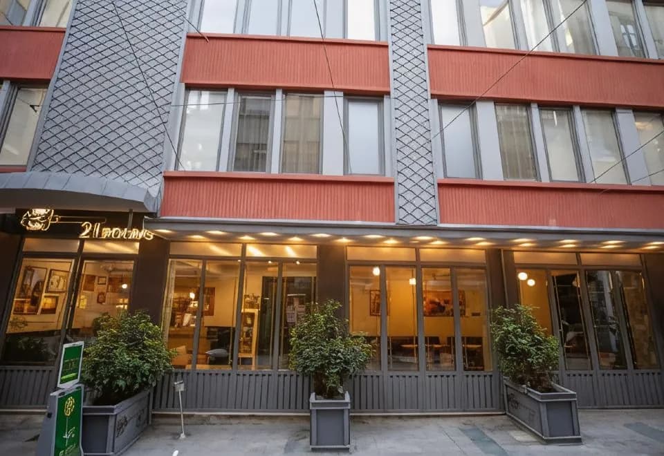 21 Rooms Hotel