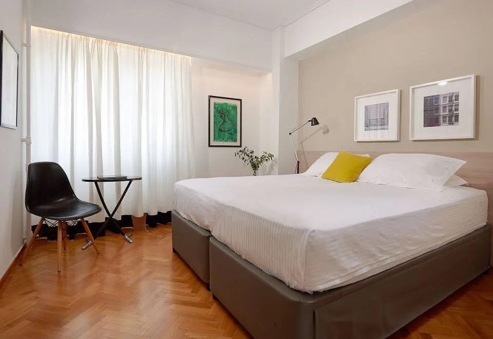 Parthenon Apartment