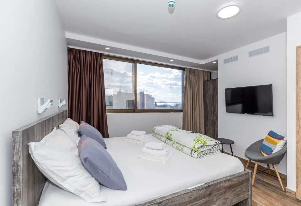 Apinelo Tower Rooms
