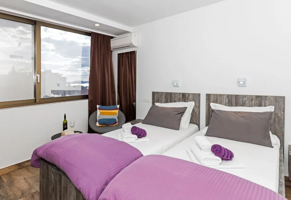 Apinelo Tower Rooms