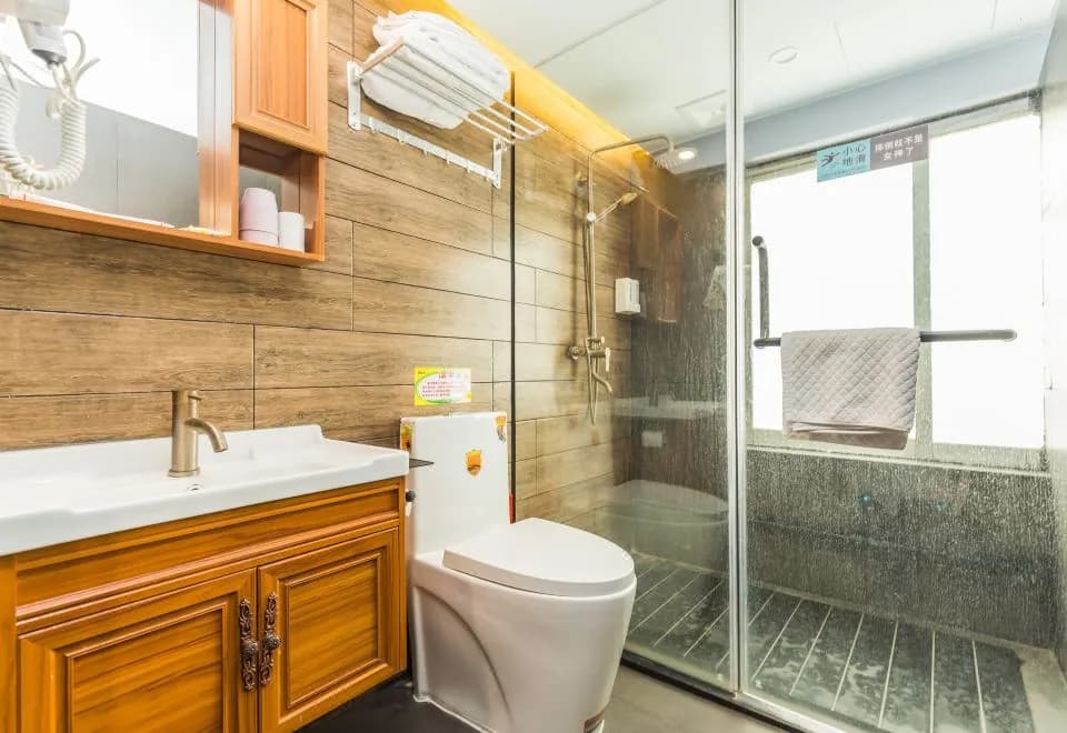 Inhouse Apartment (Guangzhou Gangding Subway Station)