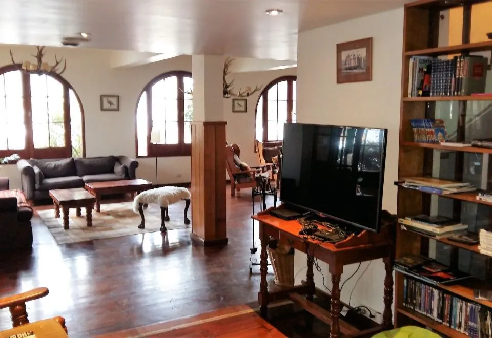 Le Chatelet Hotel