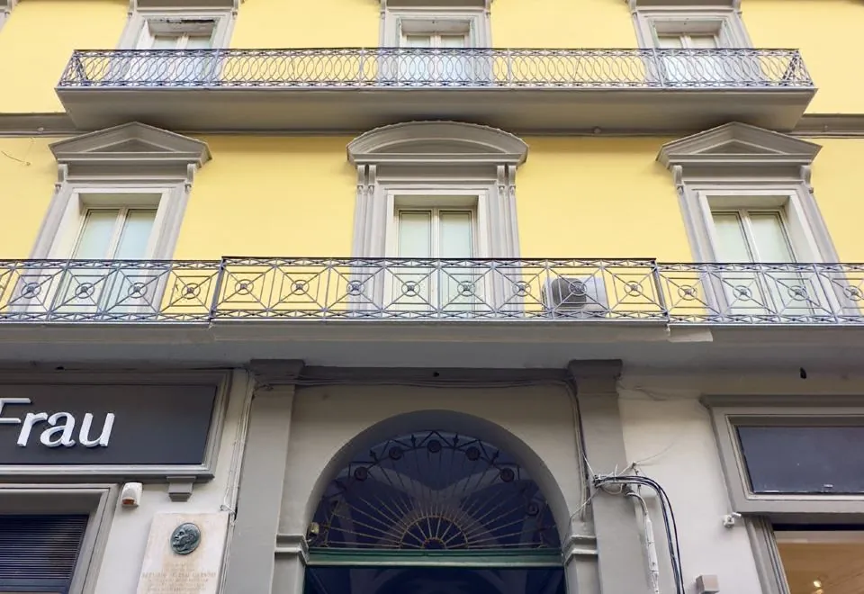 Palazzo Chiatamone