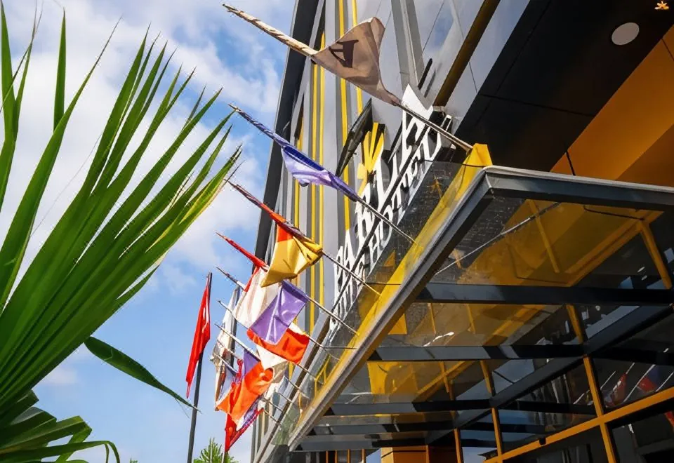 PARLA SUİTE HOTEL