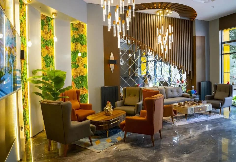 PARLA SUİTE HOTEL