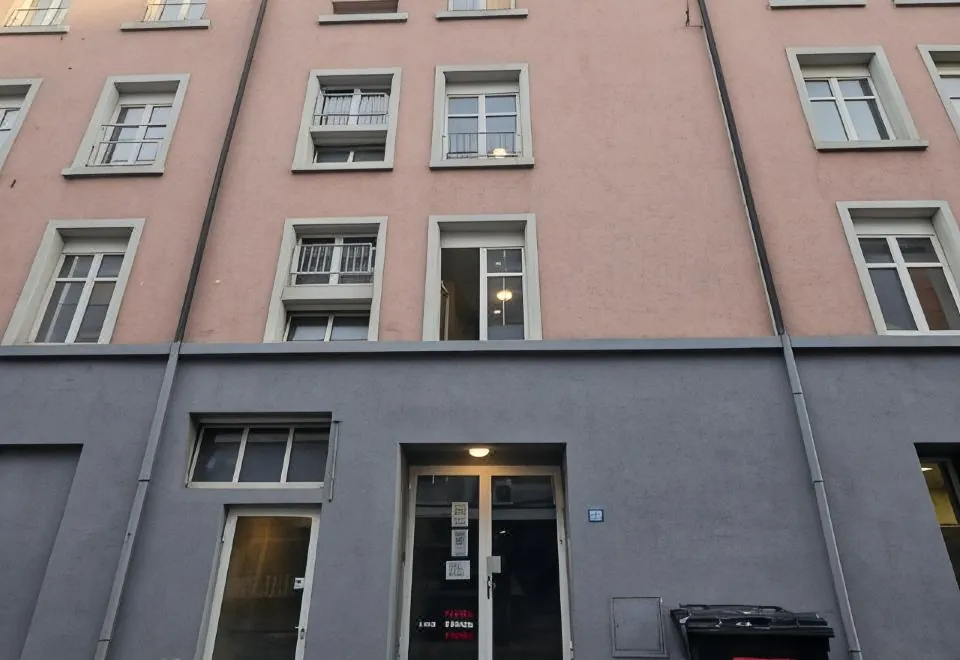 Stay2Night City Center Hostel