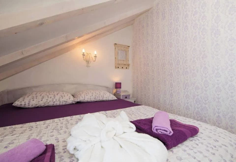 Guest House Gugily