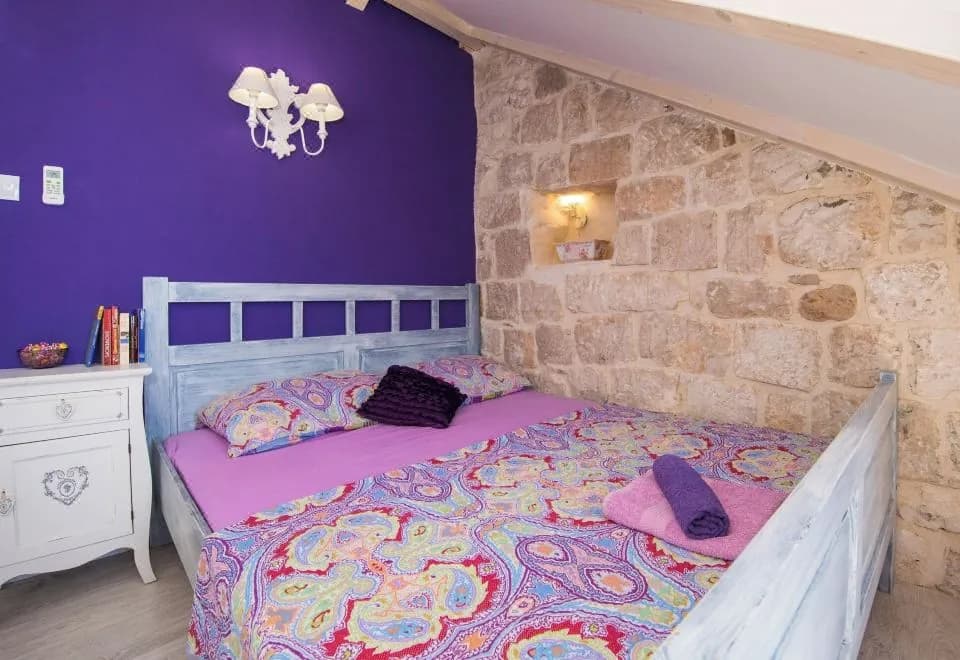 Guest House Gugily
