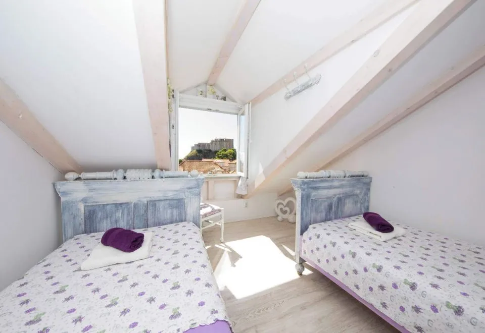 Guest House Gugily