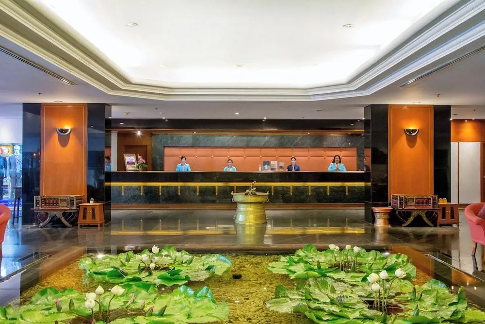 Bangkok Hotel Lotus Sukhumvit 33 by Compass Hospitality（closed）