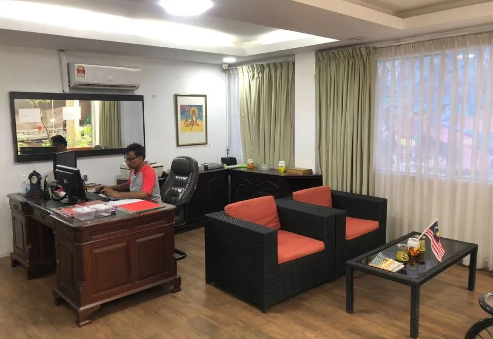 OYO 90780 J Hotel Bukit Bintang