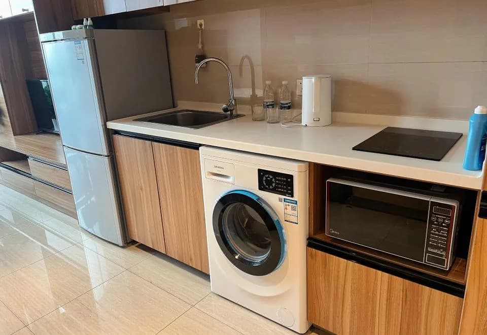 Shanghai Jingsu Apartment