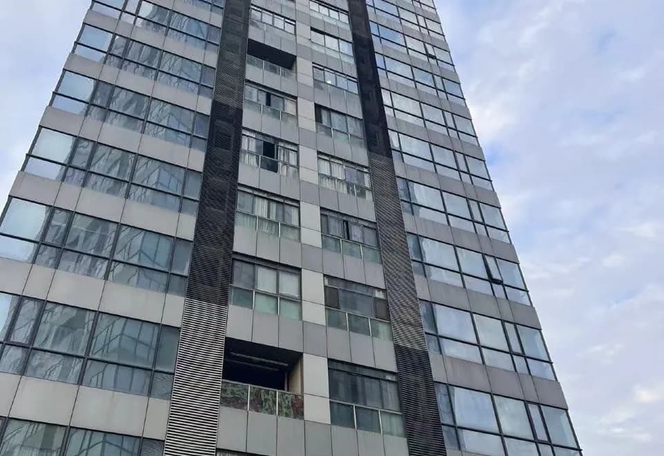 Shanghai Jingsu Apartment