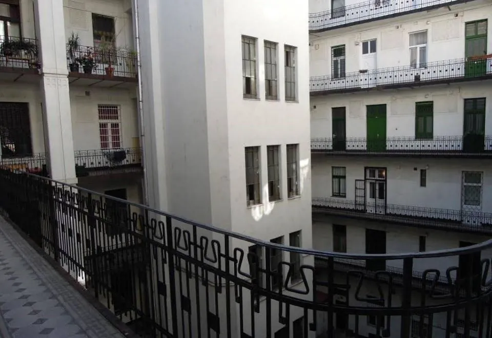 HoBar Hostel