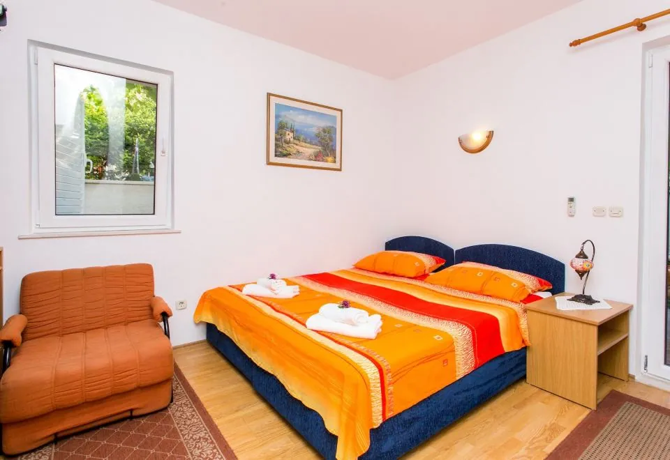 Apartments Miramare & Campara