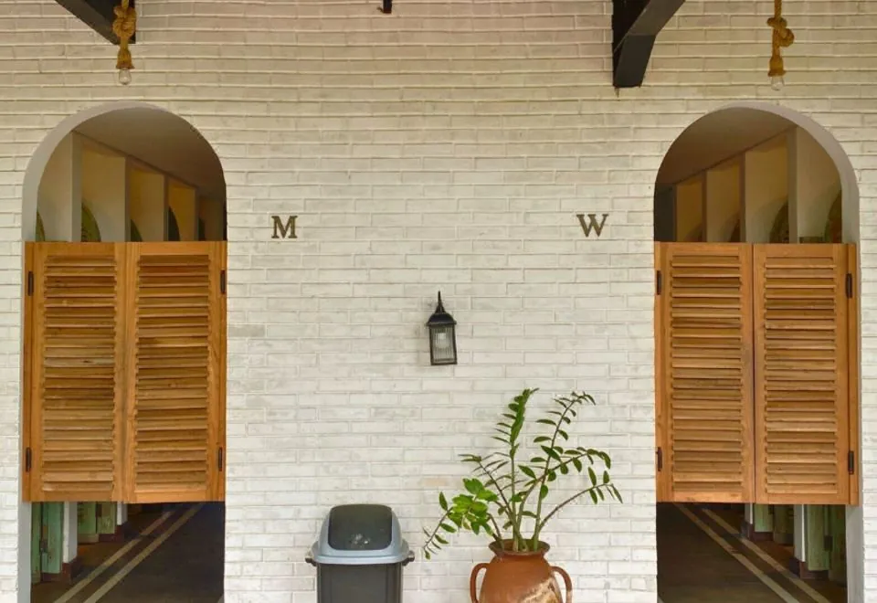 White Penny Hostel