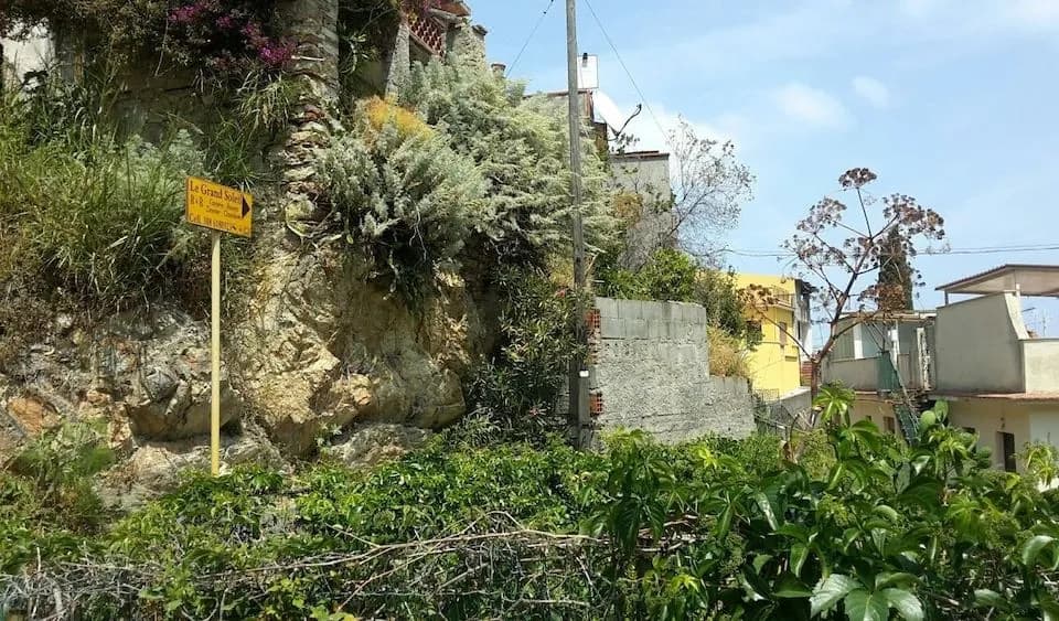 Le Grand Soleil Apartments