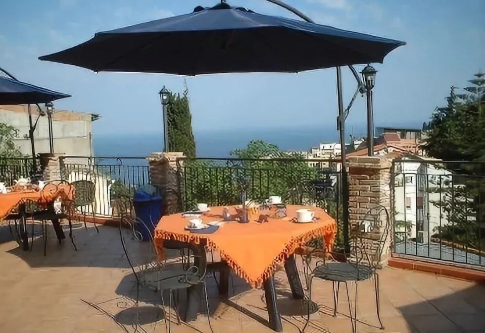 Le Grand Soleil Apartments