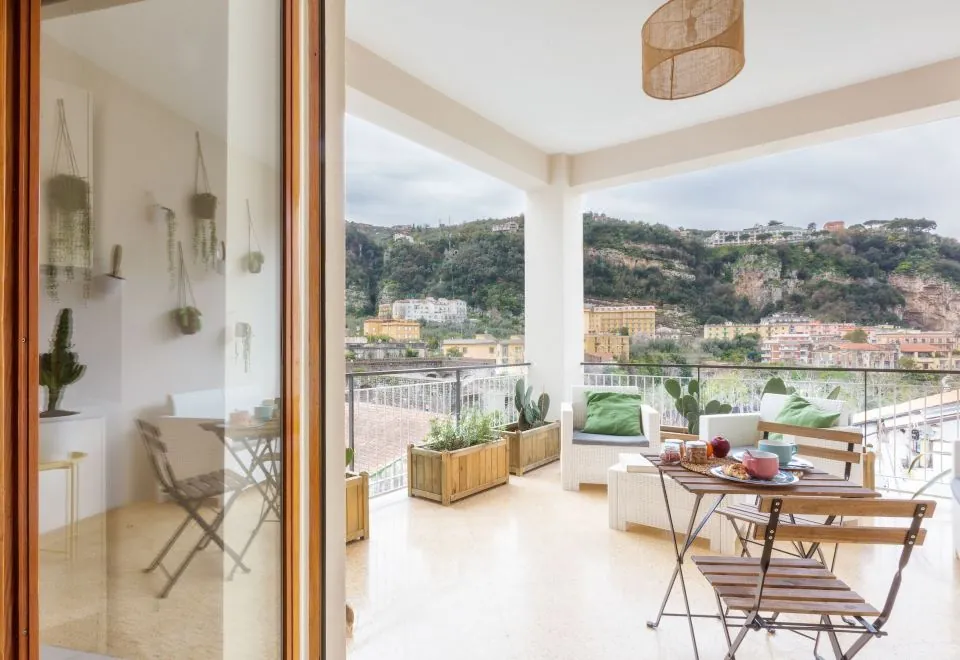 Mediterranean Suites - Old Town