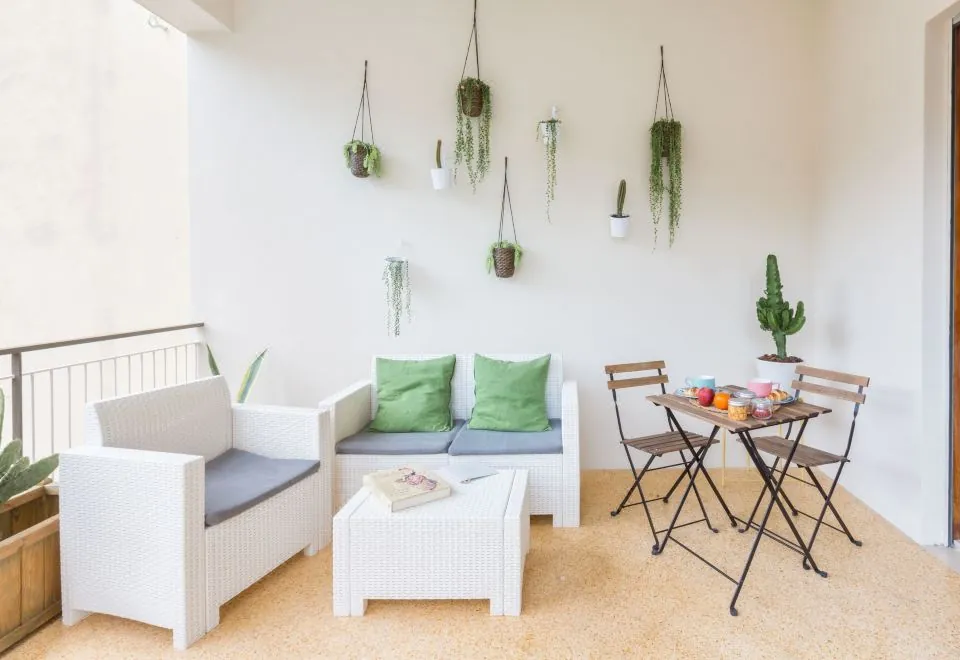 Mediterranean Suites - Old Town