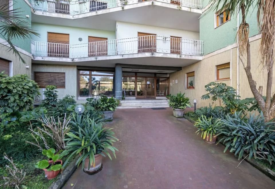 Sorrento Orange Suites