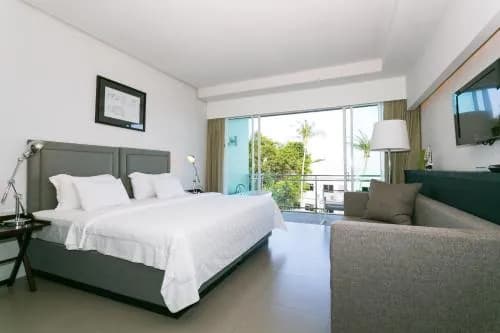 Sugar Palm Grand Hillside