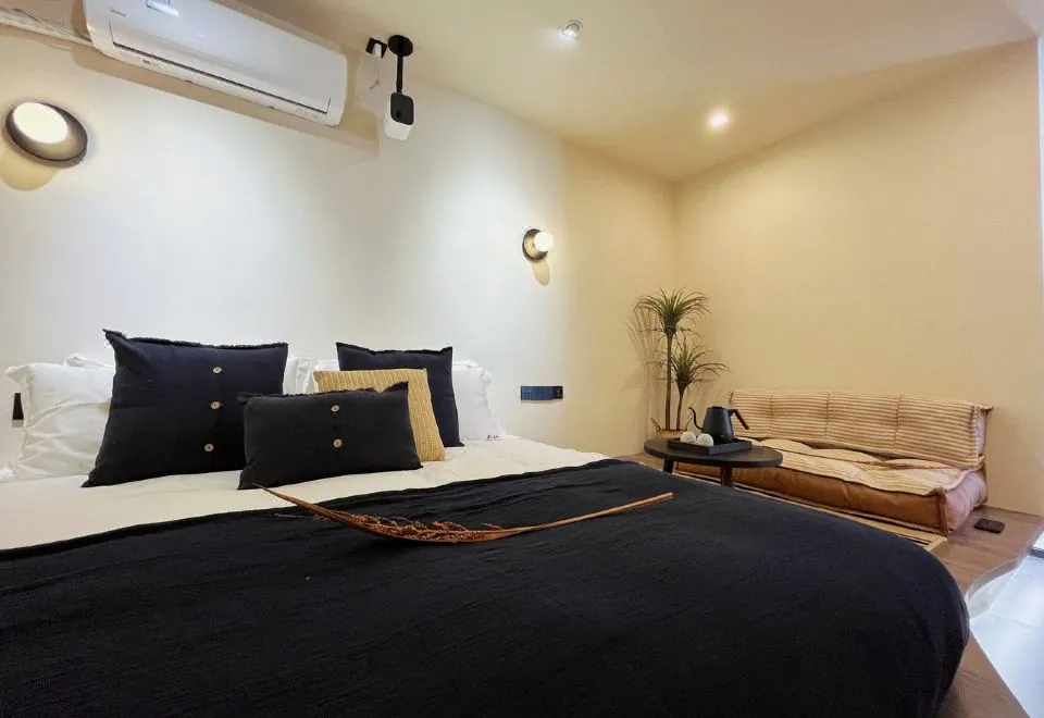 Yi SH Cinema Service Apartment