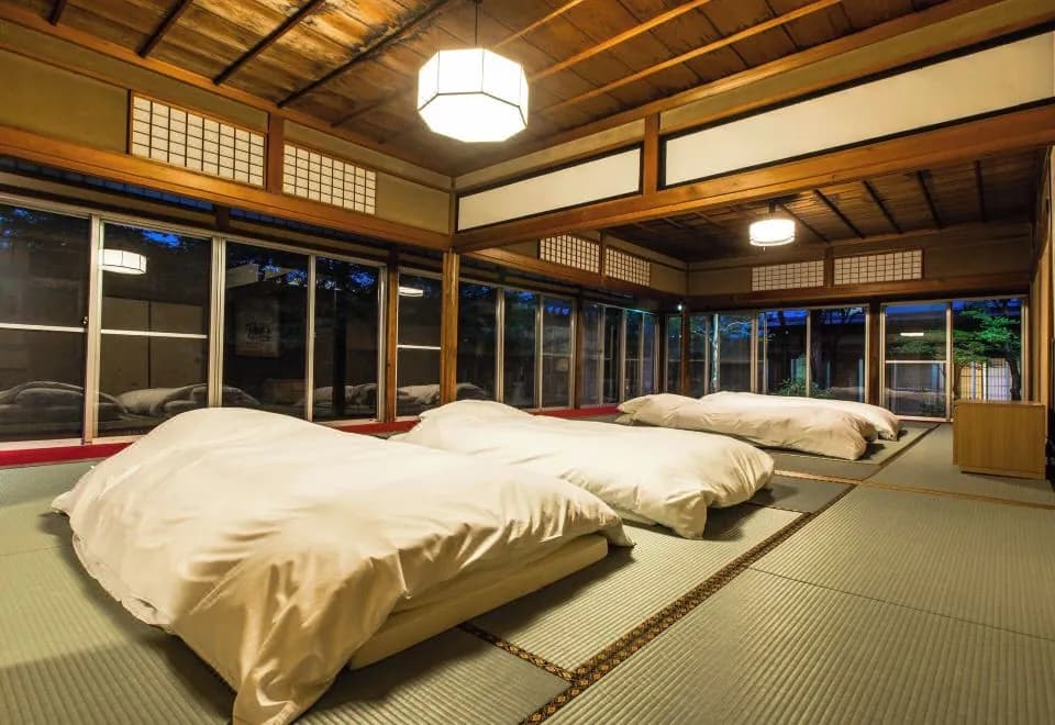 Temple Hotel Takayama Zenkoji