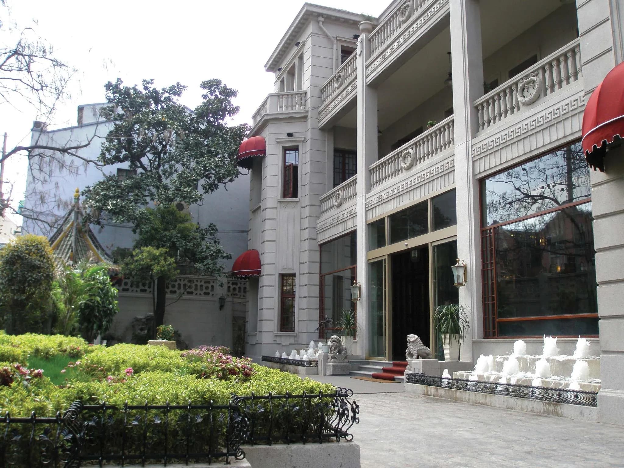 Mansion Hotel