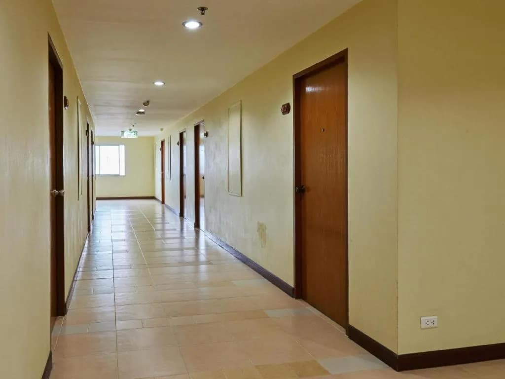 Eastiny Plaza Hotel