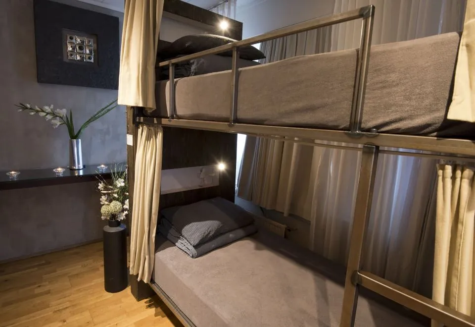 B14 Hostel