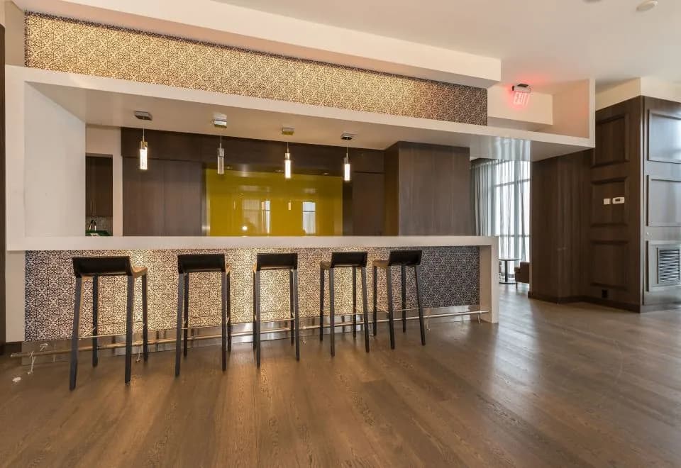 Grand Royal Condos - CN Tower