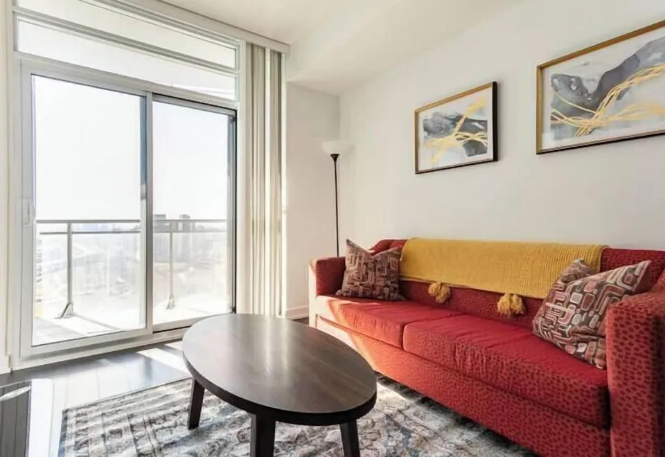 Downtown Toronto Luxury Condo