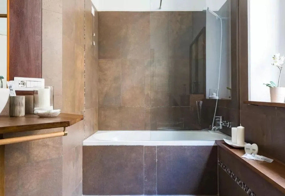 The Sistina Suite