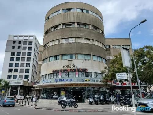 Begin19 Apartments & Hostel