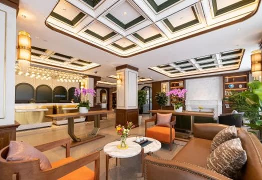 Nostalgia S Hotel(Shanghai Railway Station )