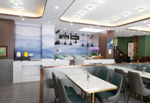 Nostalgia S Hotel(Shanghai Railway Station )