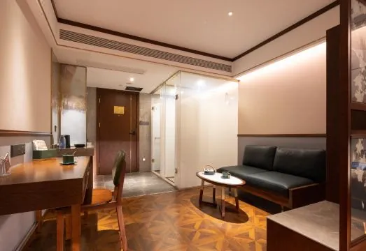 Nostalgia S Hotel(Shanghai Railway Station )