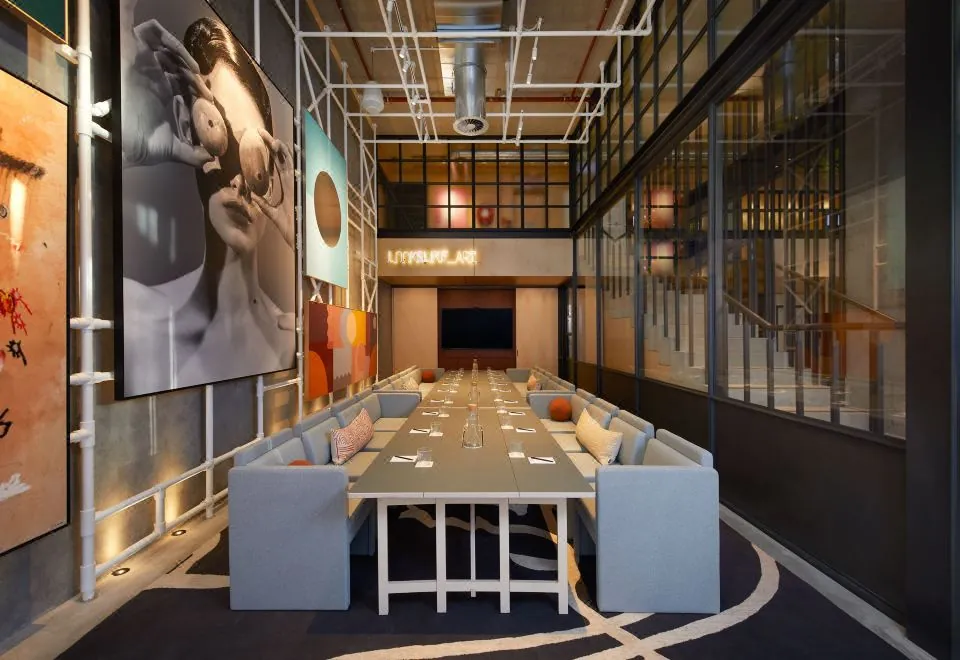 Moxy Sydney Airport