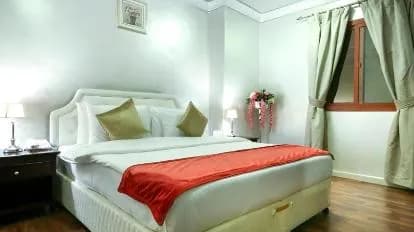 La Villa Suites Hotel
