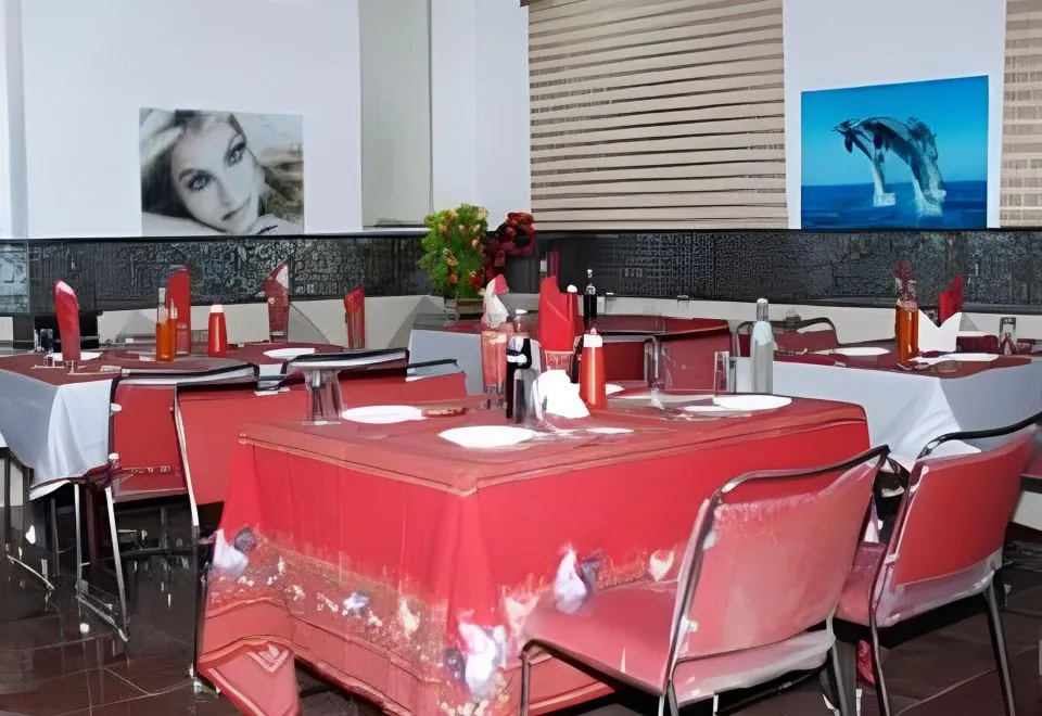 Hotel Jinendra Palace