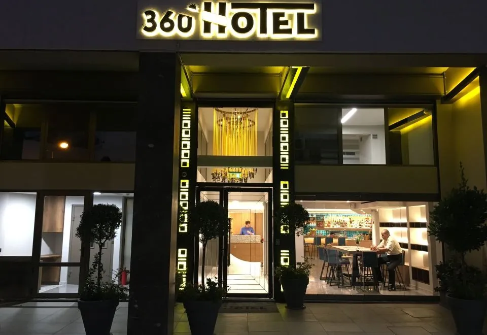 360Degrees Pop Art Hotel