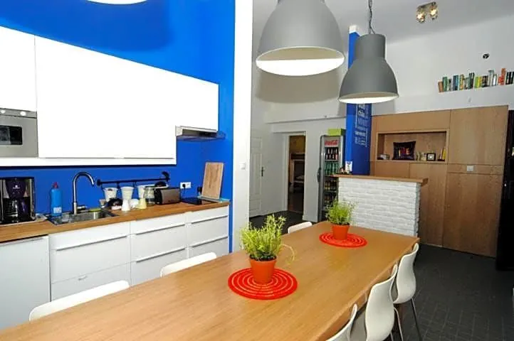 Hostel Chmielna 5 Rooms & Apartments