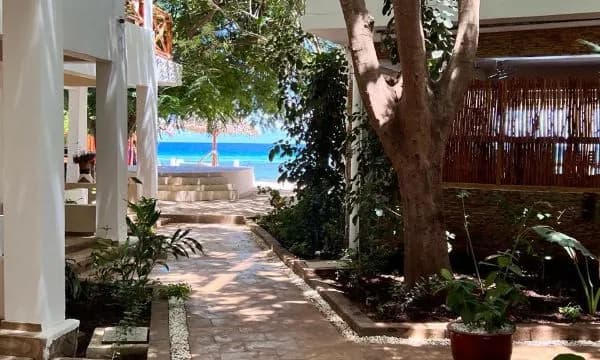 Double A Nungwi Beach Hotel