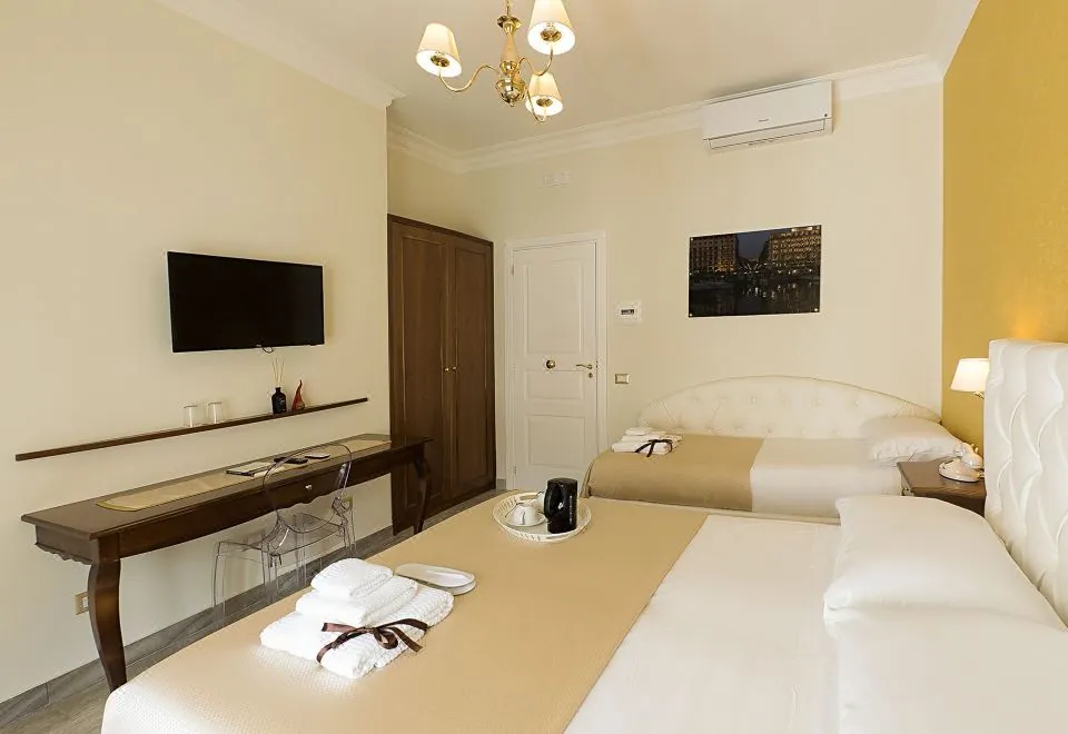 NeapolitanTrips Hotel