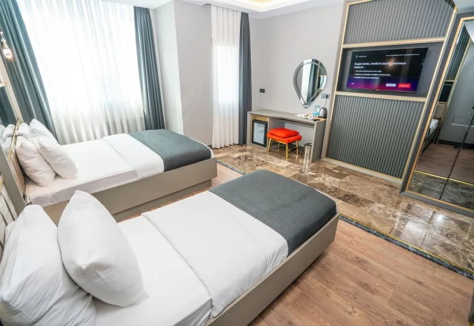 216 Ruby Suite