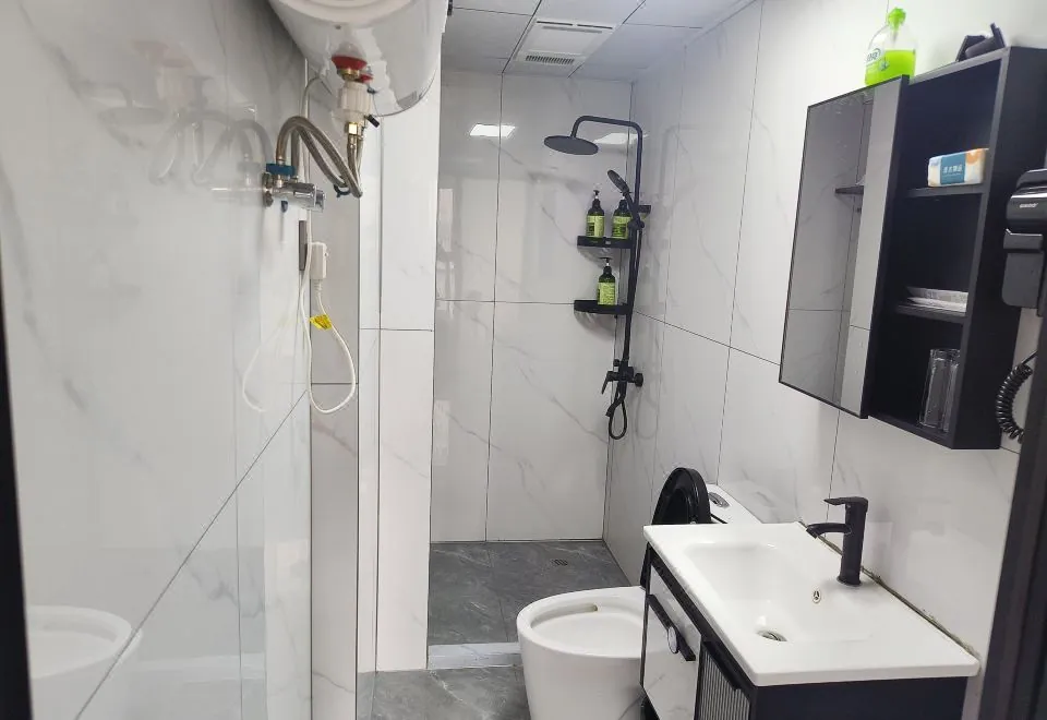 Haiyun Apartment (Haining Road)