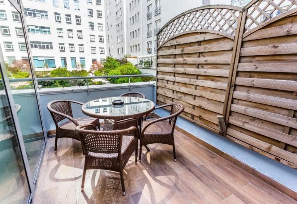 JessApart - Babka Tower Apartment