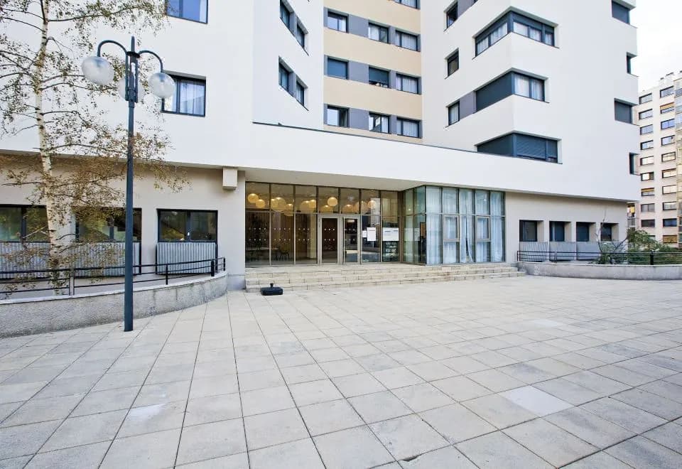 Sejours & Affaires Paris-Davout